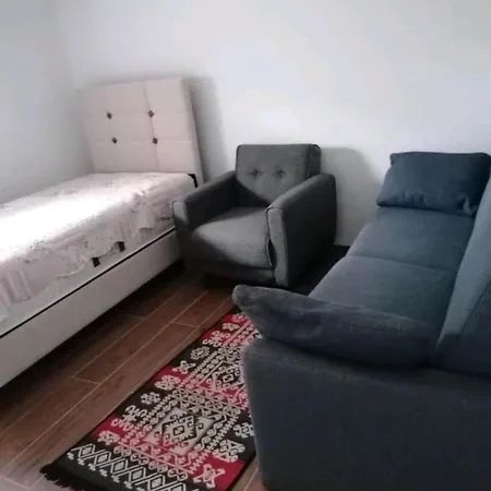 Lägenhet In Niddatal-bönstadt