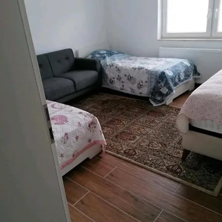 Lägenhet In Niddatal-bönstadt